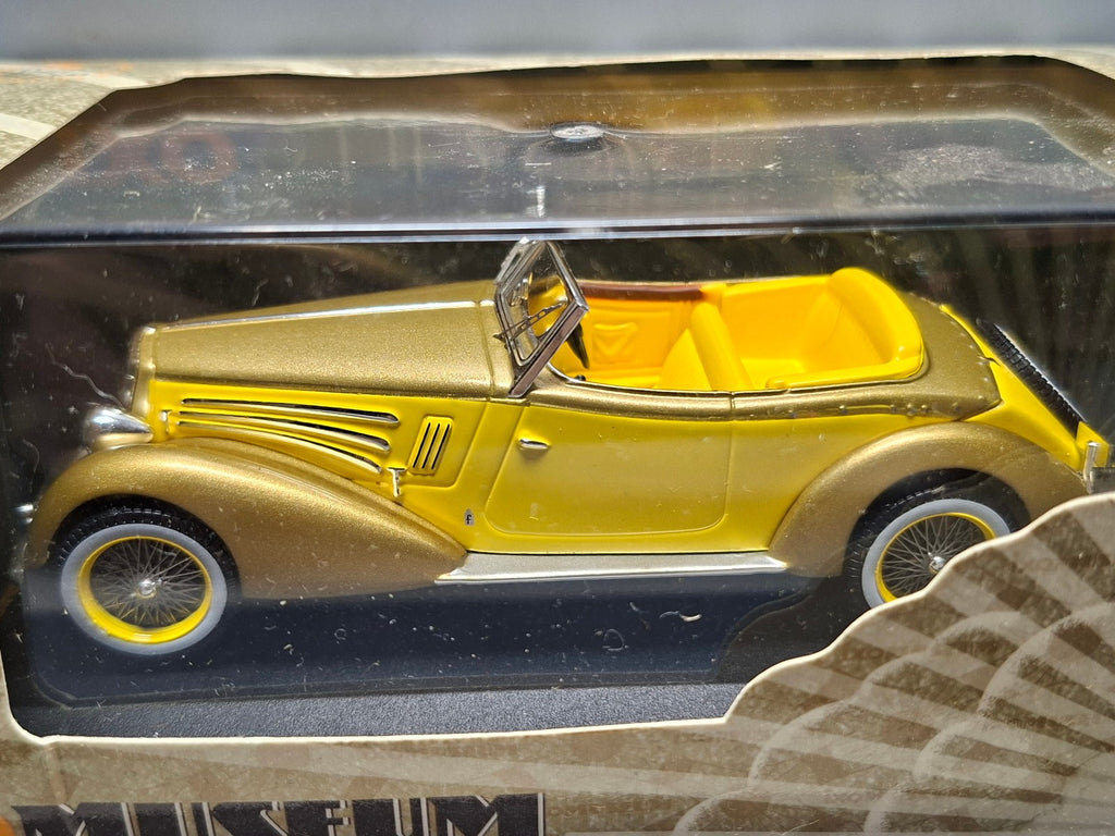 IXO 1/43 Museum 1934 Lancia astura pininfarina   (NG35)
