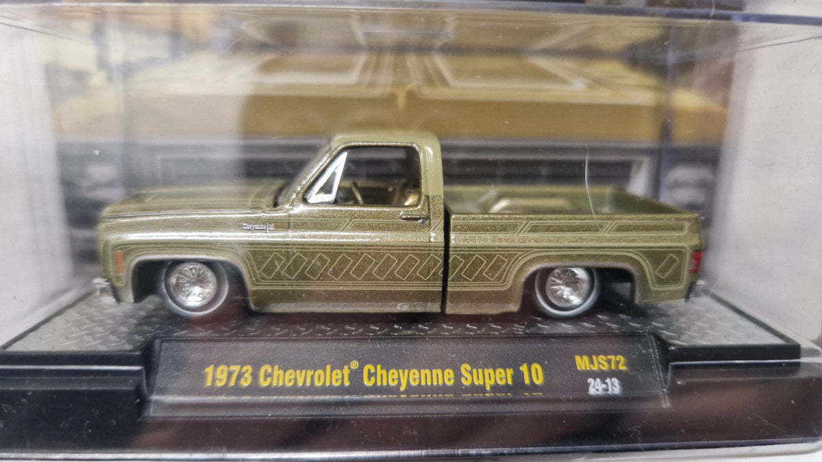 M2 Machines exclusive mijo 1973 Chevrolet Cheyenne Super 10, beige-brown (NG59)