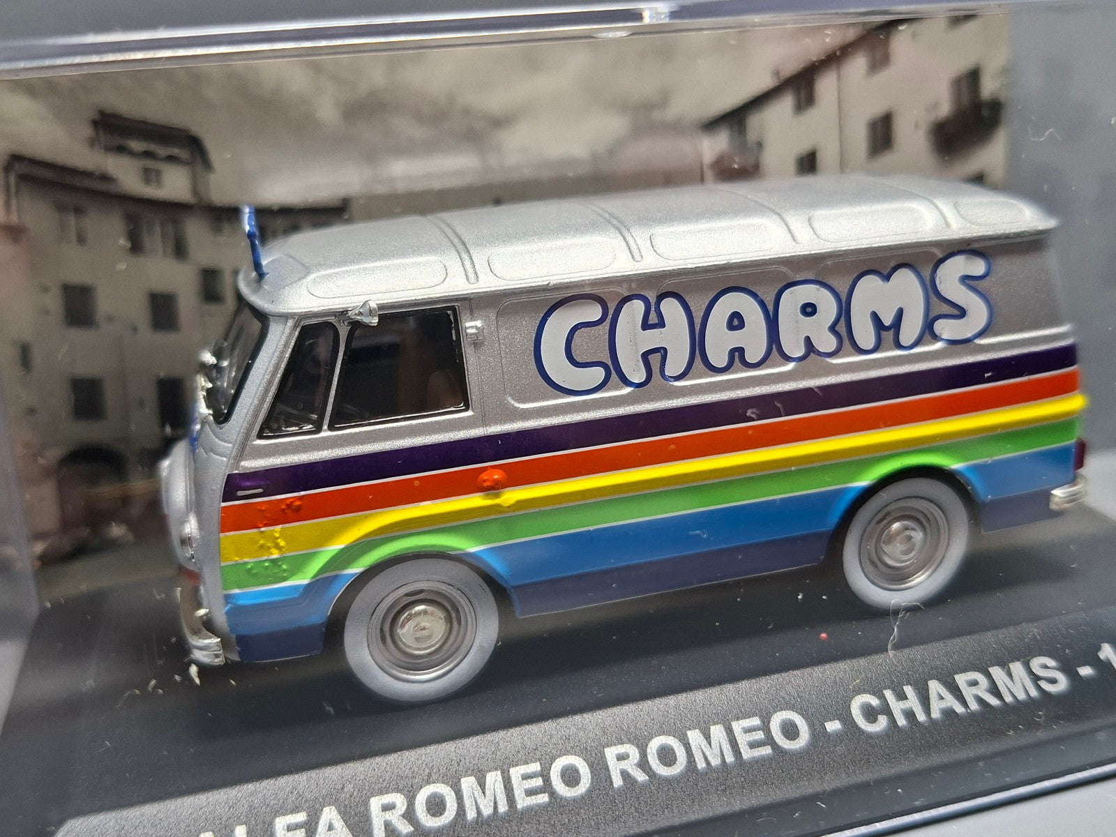 Vadis Alfa Romeo Charms  1/43 (NG12)