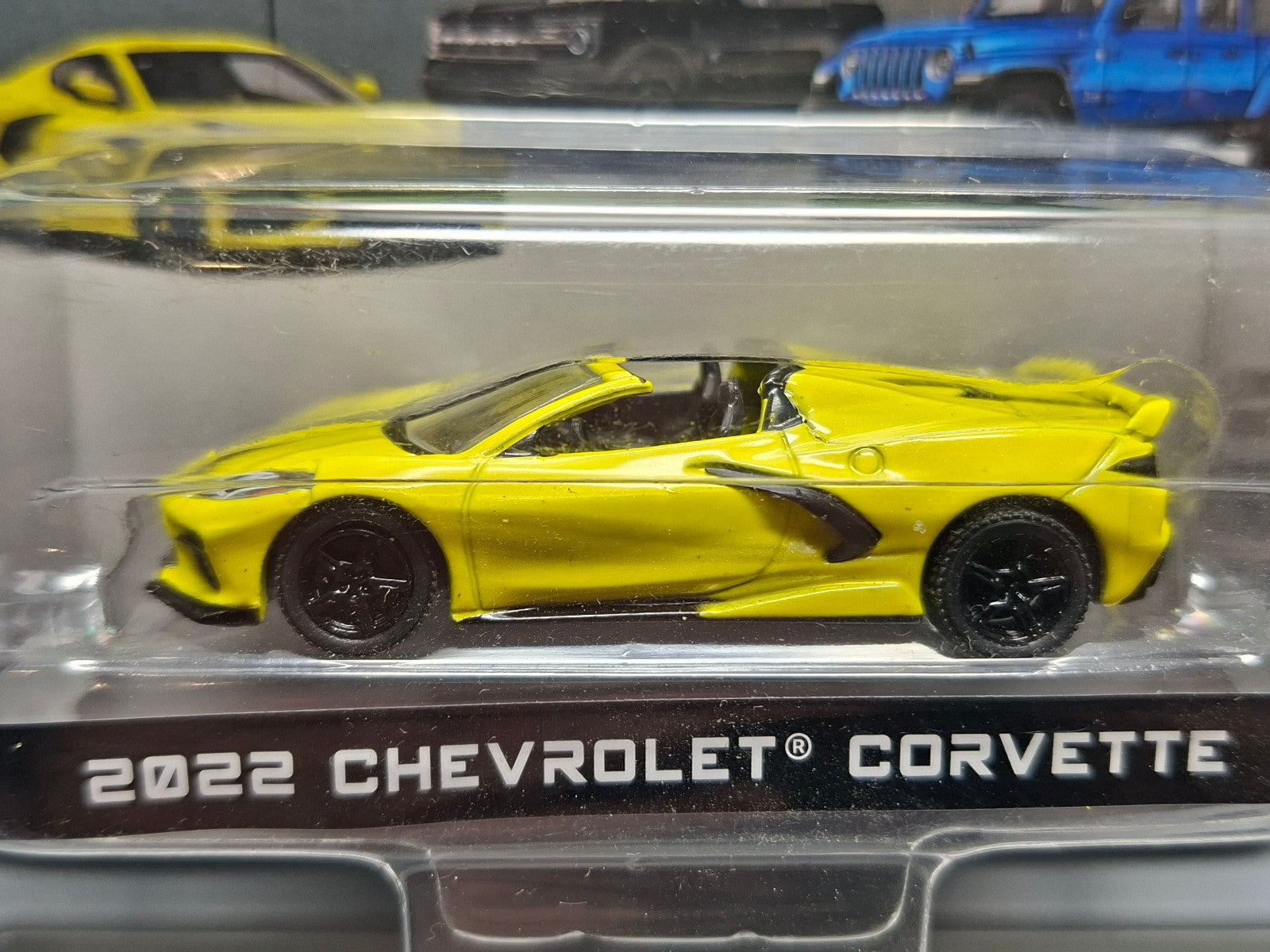 Greenlight 2022 Chevrolet Corvette Convertilble in Accelerate Yellow  (NG11)