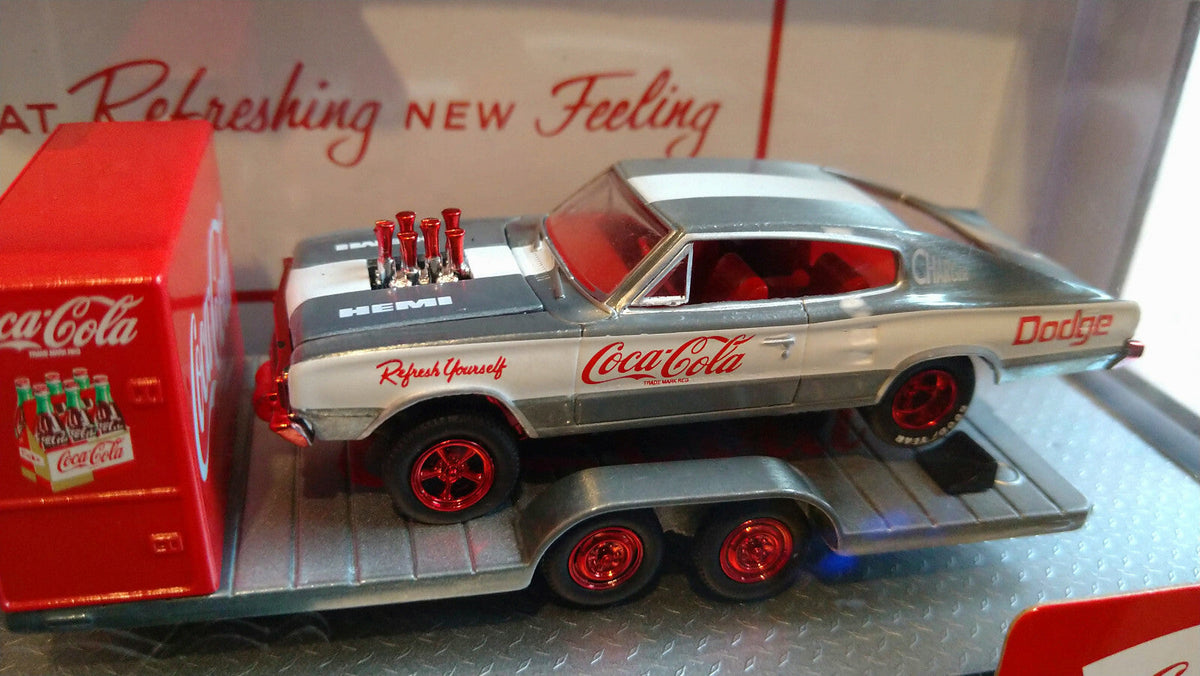 M2 Machines Coca Cola '64 Dodge A100 Camper Van 66 Charger Gasser Chase (CT10)