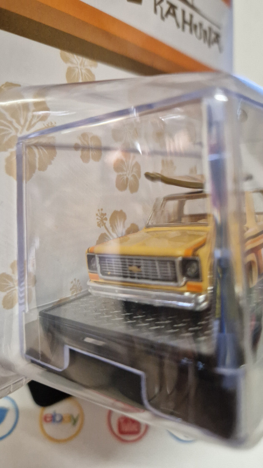 M2 Machines Da Big Kahuna 1973 Chevrolet Cheyenne 10 Exclusive Mijo (NG68)