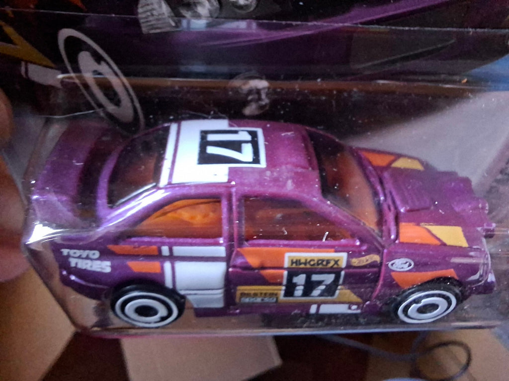 Hot Wheels Ford escort 2025-113 (NP02)