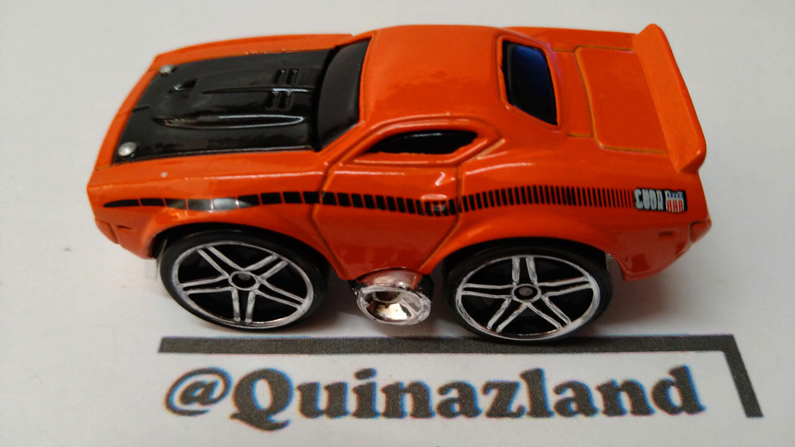 Hot Wheels 1972 plymouth barracuda 2004-053    (A16)