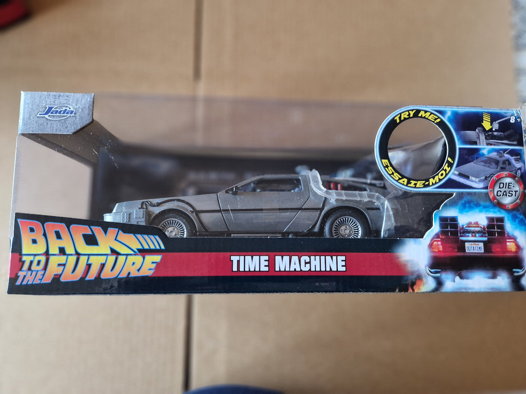 Jada 1/24 Time Machine Back to the Future 1, silver  (ET)