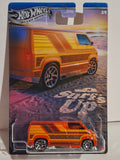Hot Wheels 2025 Surf’s Up CUSTOM ’77 DODGE VAN (NP29)