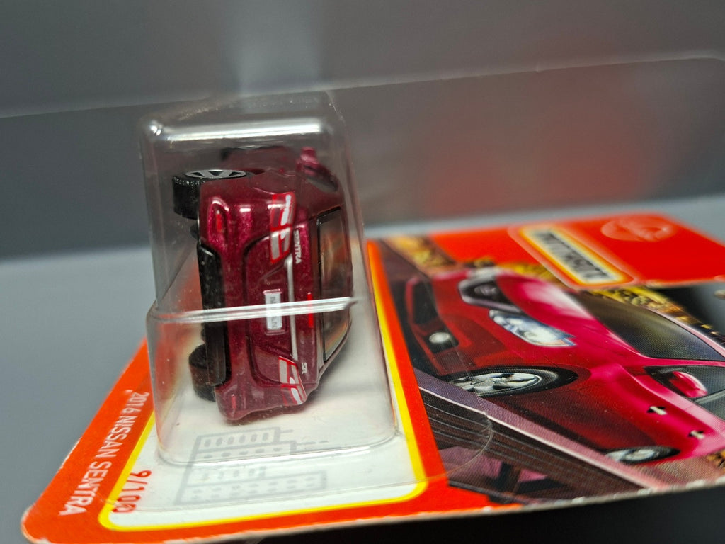 Matchbox Mainline 9 2016 Nissan sentra    (CP17)