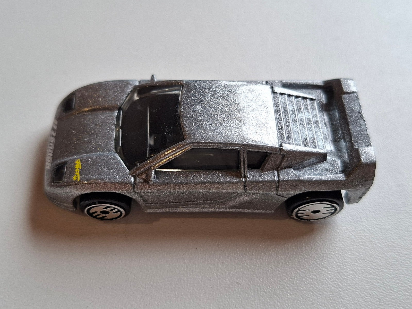 Hot Wheels Zender Fact 4 version UH 1991- 125 (A06)