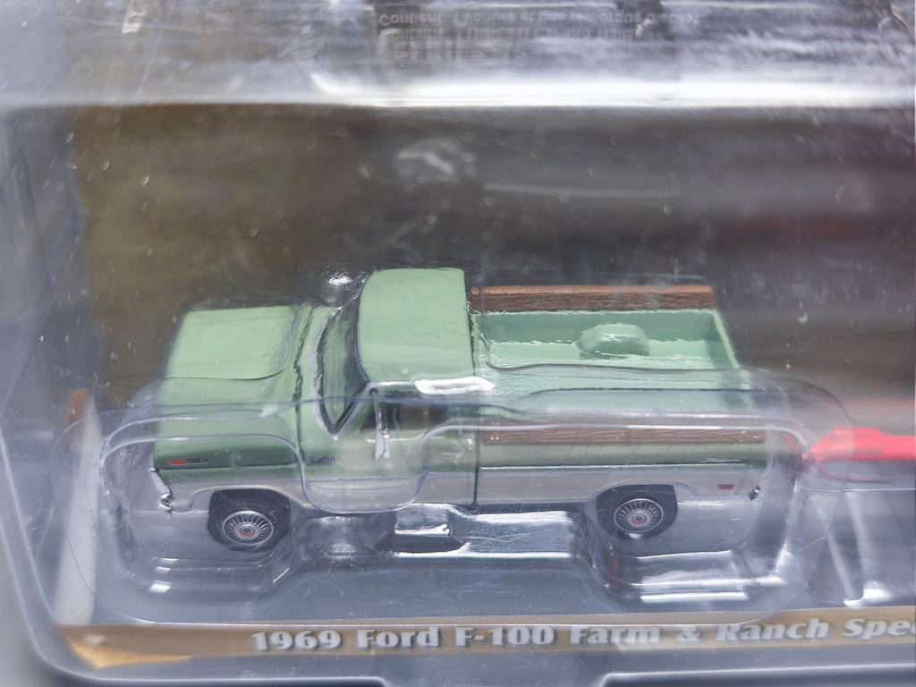Greenlight Hitch & Tow Series 15 Ford F-100 Farm  Ranch Special   (CT03)