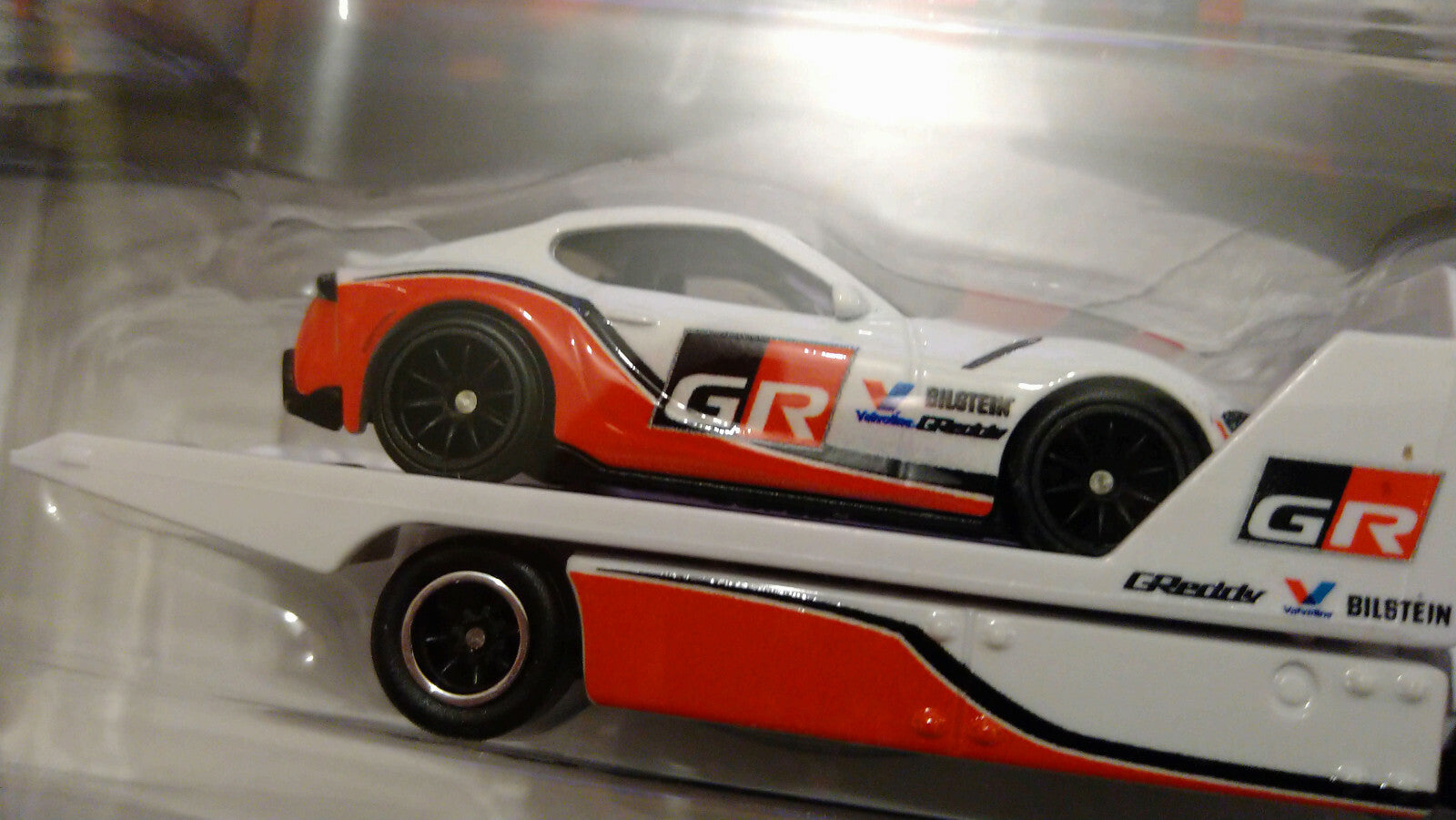 Hot Wheels Team Transport '21 Toyota GR Supra Aero Lift  #37
