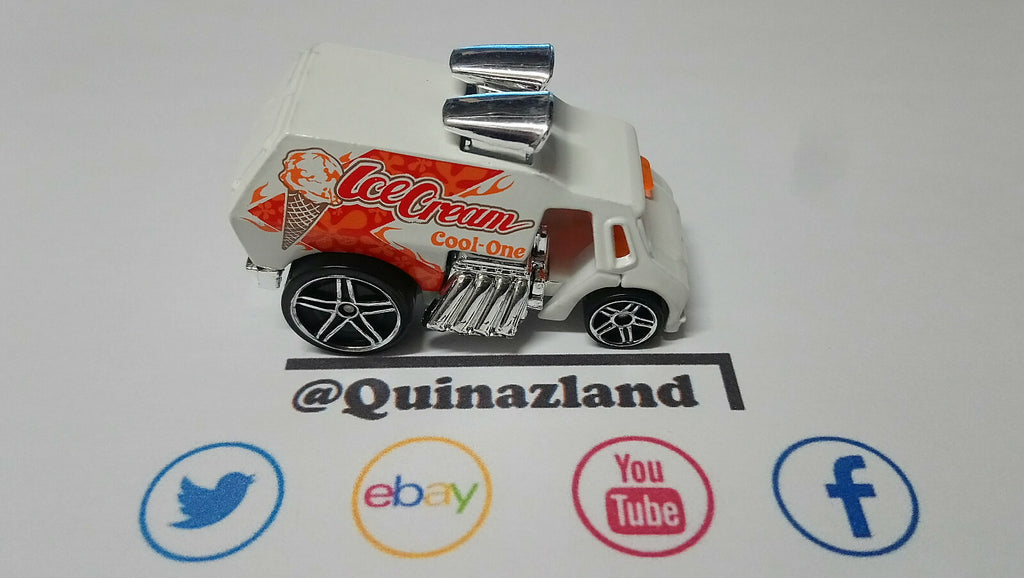 Hot Wheels Cool-One First Editions 2004-100 (A21)
