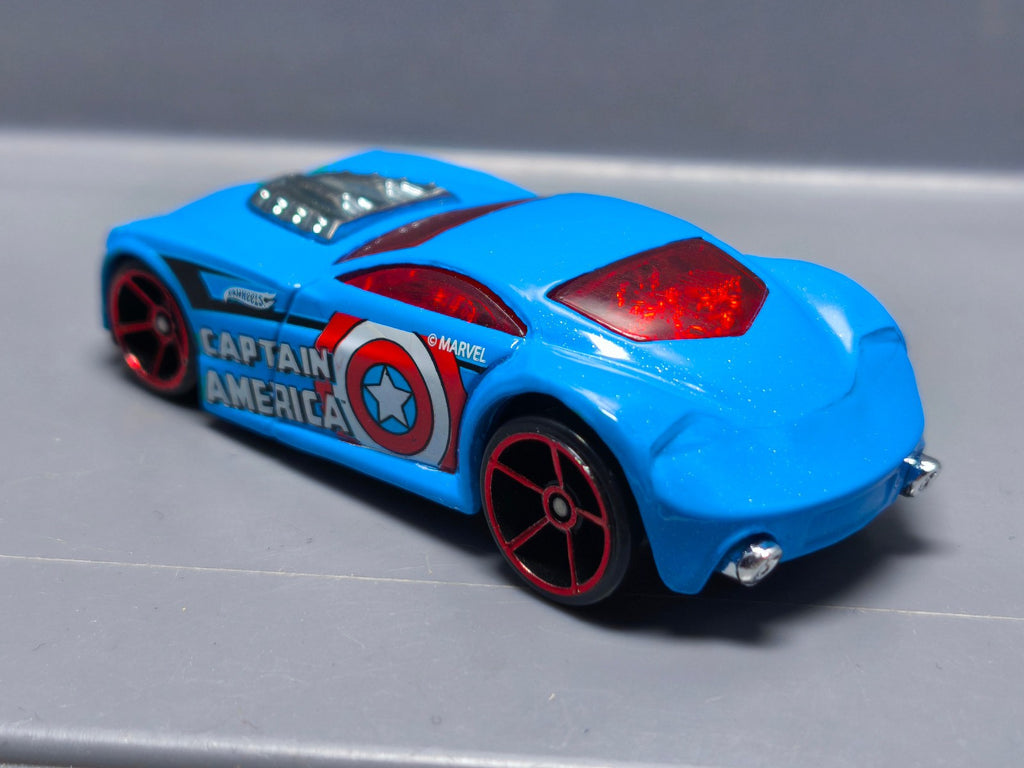 Hot Wheels Sir ominous 2016 capitaine america   (A13)