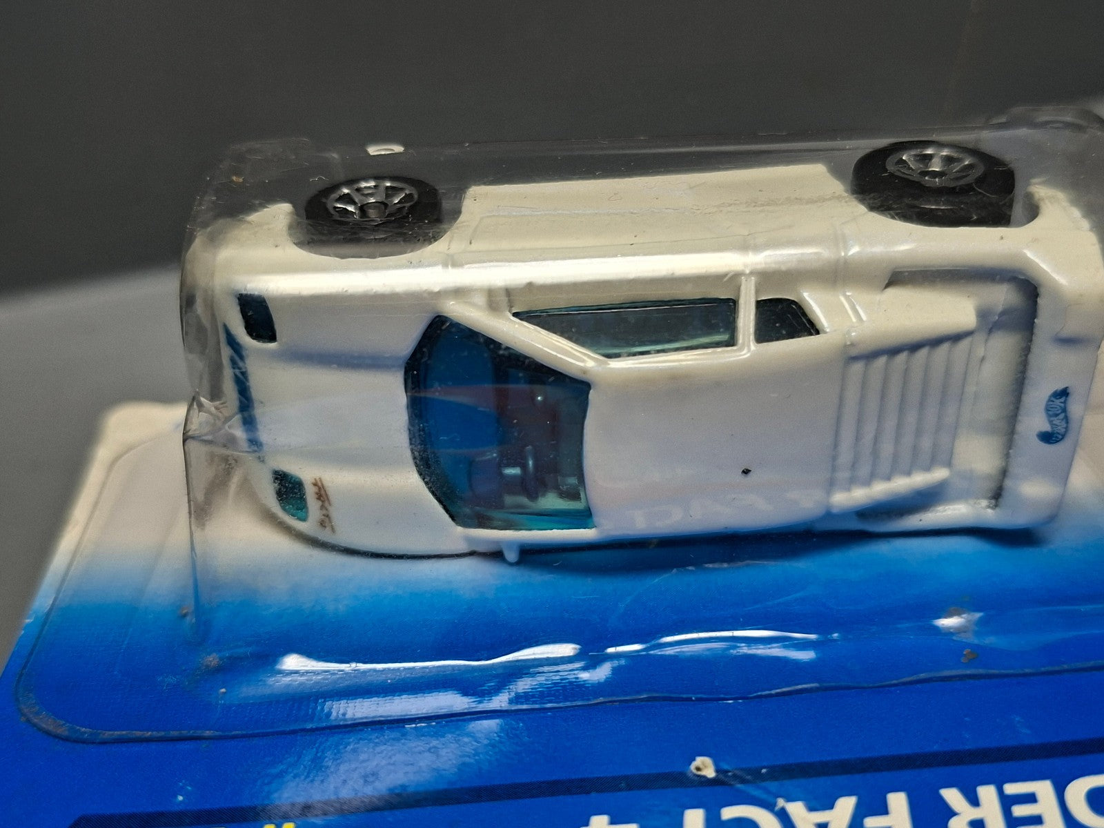 Hot Wheels Zender fact 4 version 7SP 1996-454 (NP15)