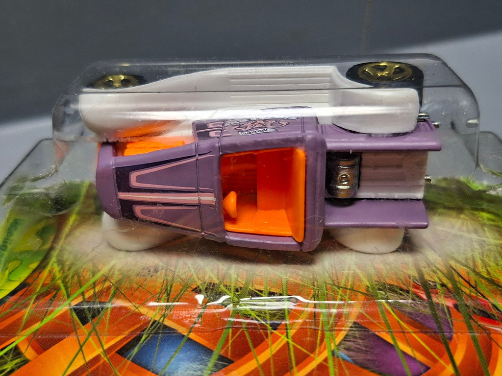 Hot Wheels 2013 easter exclusive Walmart  Hooligan (NP15)