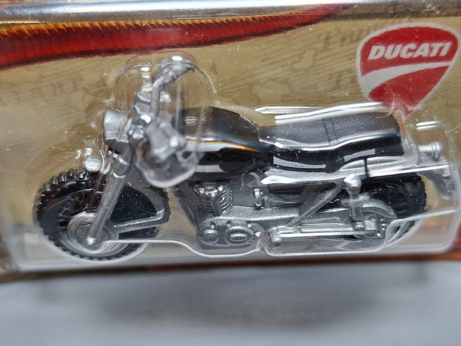 Matchbox 2024 Indiana jones Ducati scrambler   (CP19)