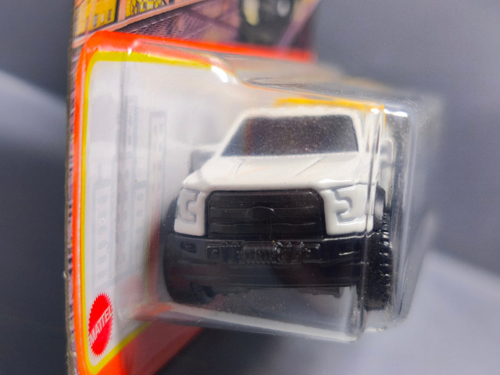 Matchbox 15 ford f-150 contracter truck  2021-78 (NP47)