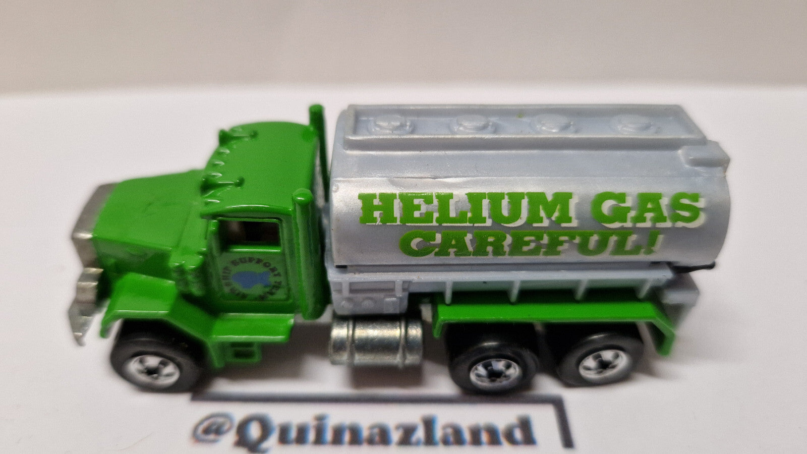 Hot Wheels 1994 multipack  Peterbilt Tank truck   (A33)