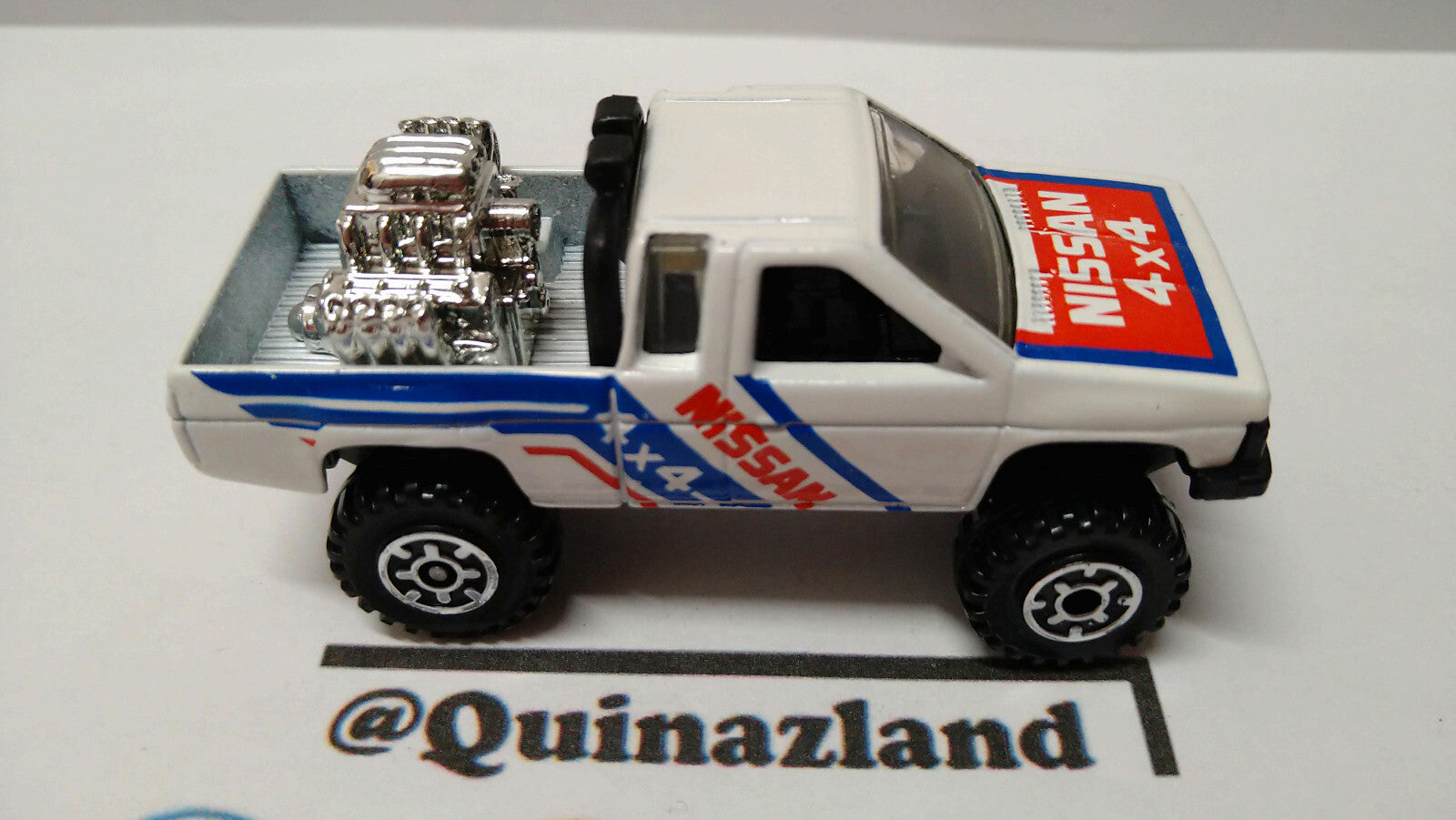 Hot Wheels Nissan hardbody version CTS 1990-021 (A16)
