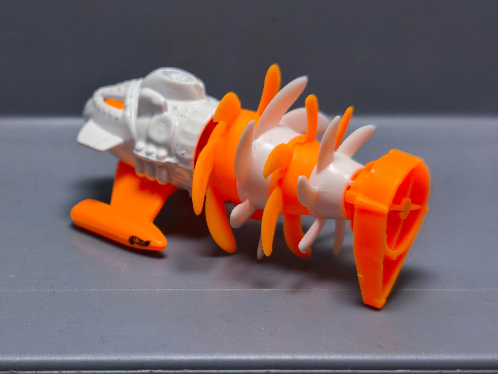 Hot Wheels Fathom this 2000-152 (A20)