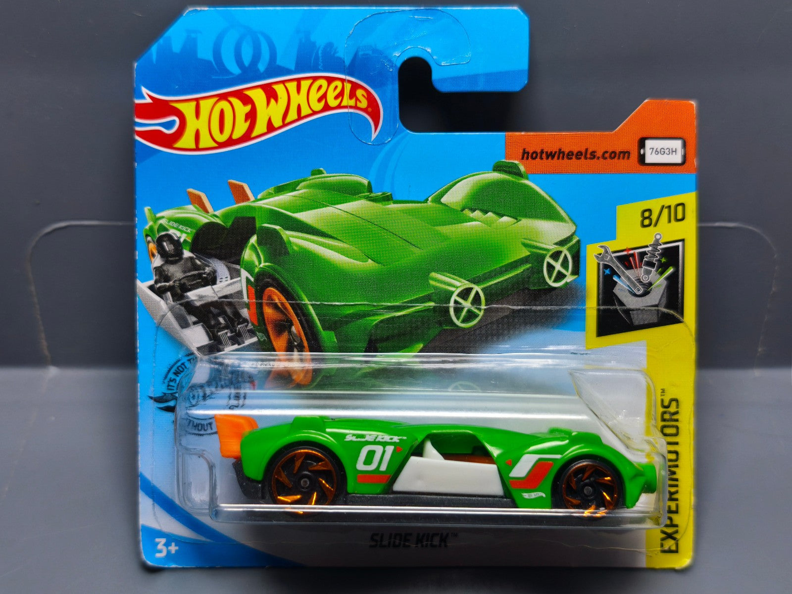 Hot Wheels Slide Kick  2019-144 (NP18)