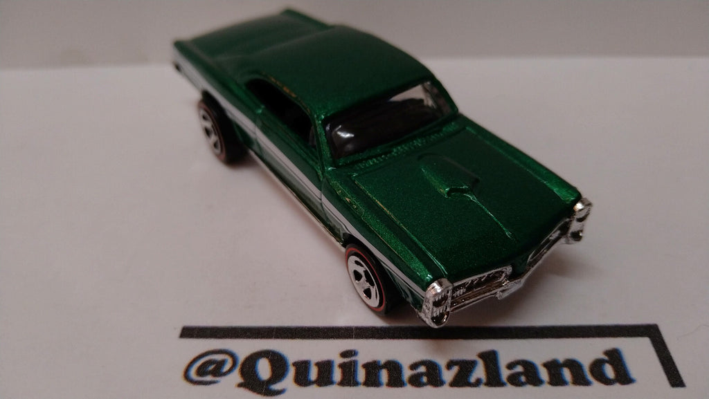 Hot Wheels 2004 hall of fame exclusive target  67 pontiac gto    (A12)
