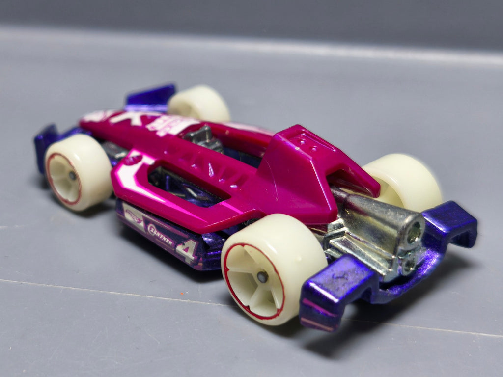 Hot Wheels  Arrow Dynamic 2016-052   (A11)
