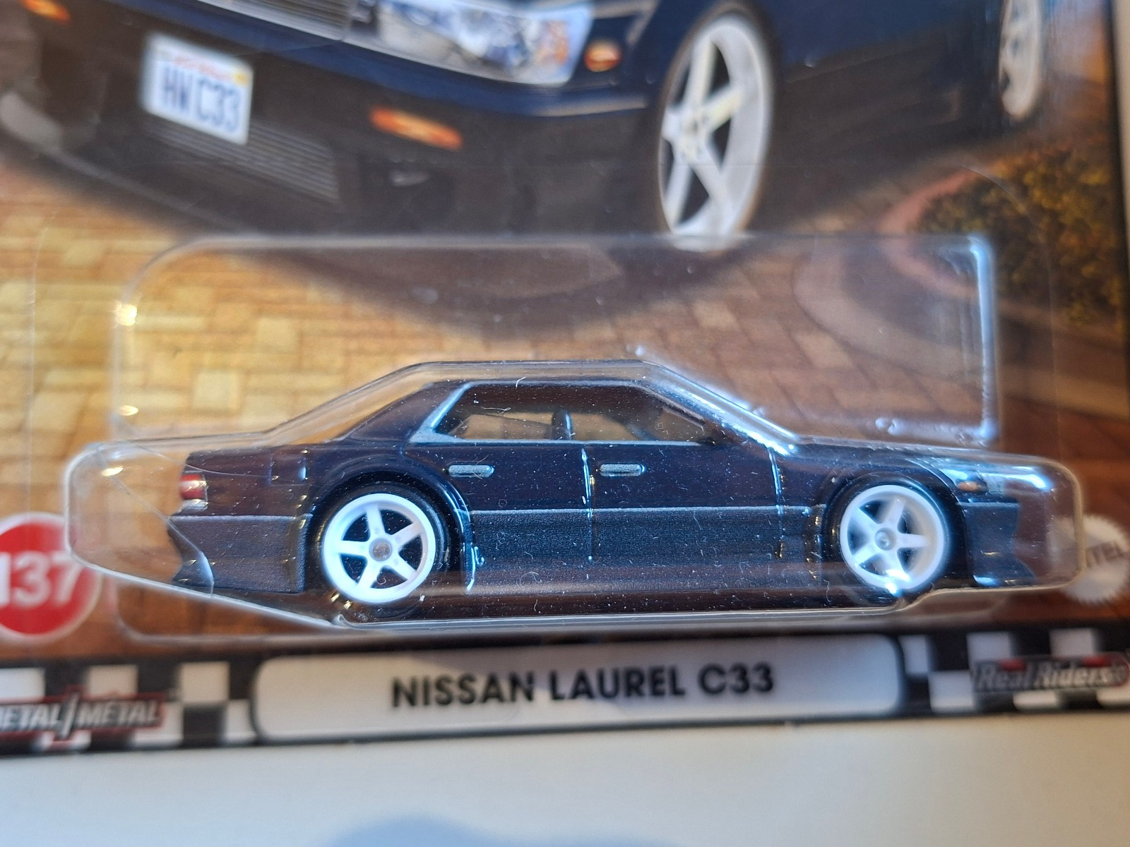 Hot Wheels 2025 Boulevard NISSAN LAUREL C33 bulle hs (NG29)