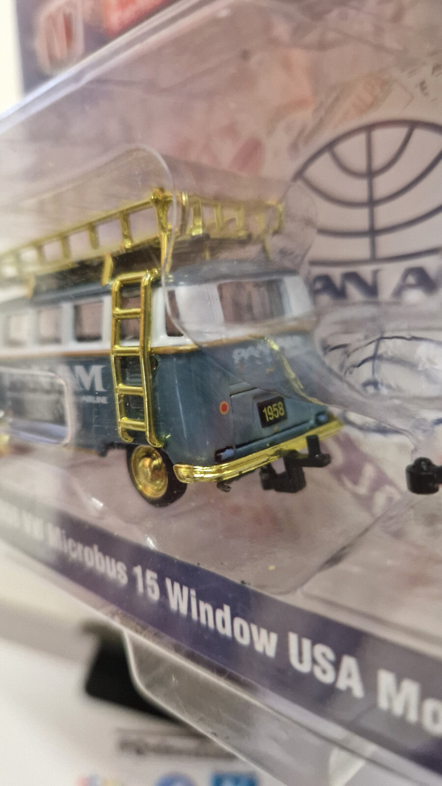 M2 Machines Pan Am 1958 Volkswagen Microbus 15 Window Usa  Chase 250 pcs  (CT01)