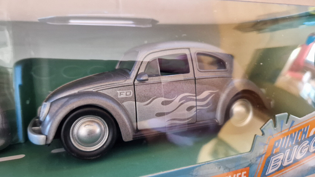 Jada Toys 1/32 Punch Buggy '59 Volkswagen  Beetle W/Gloves Silver  (ET)