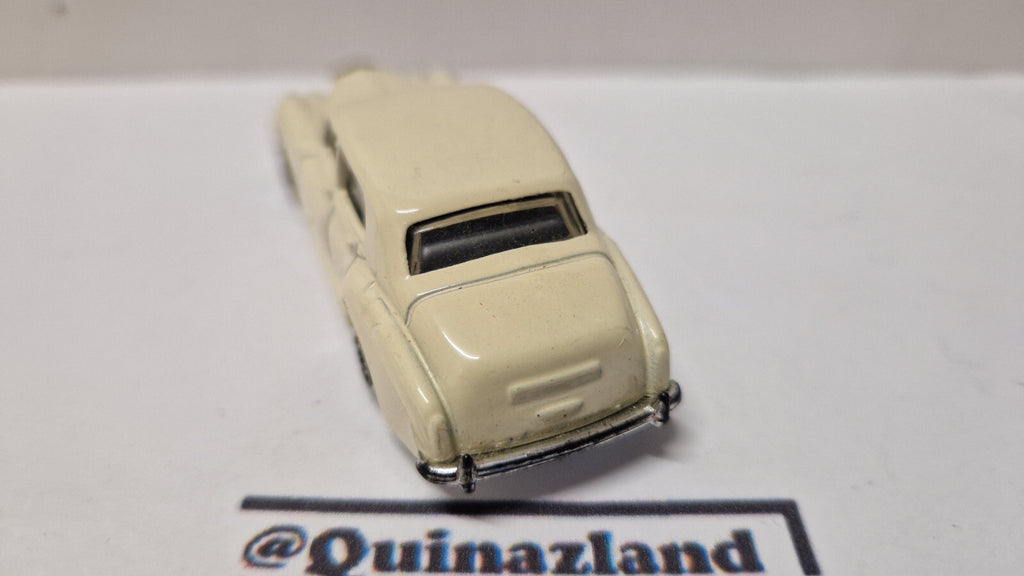 Matchbox 1986/88 mainline 062 Rolls-Royce silver cloud    (A33)