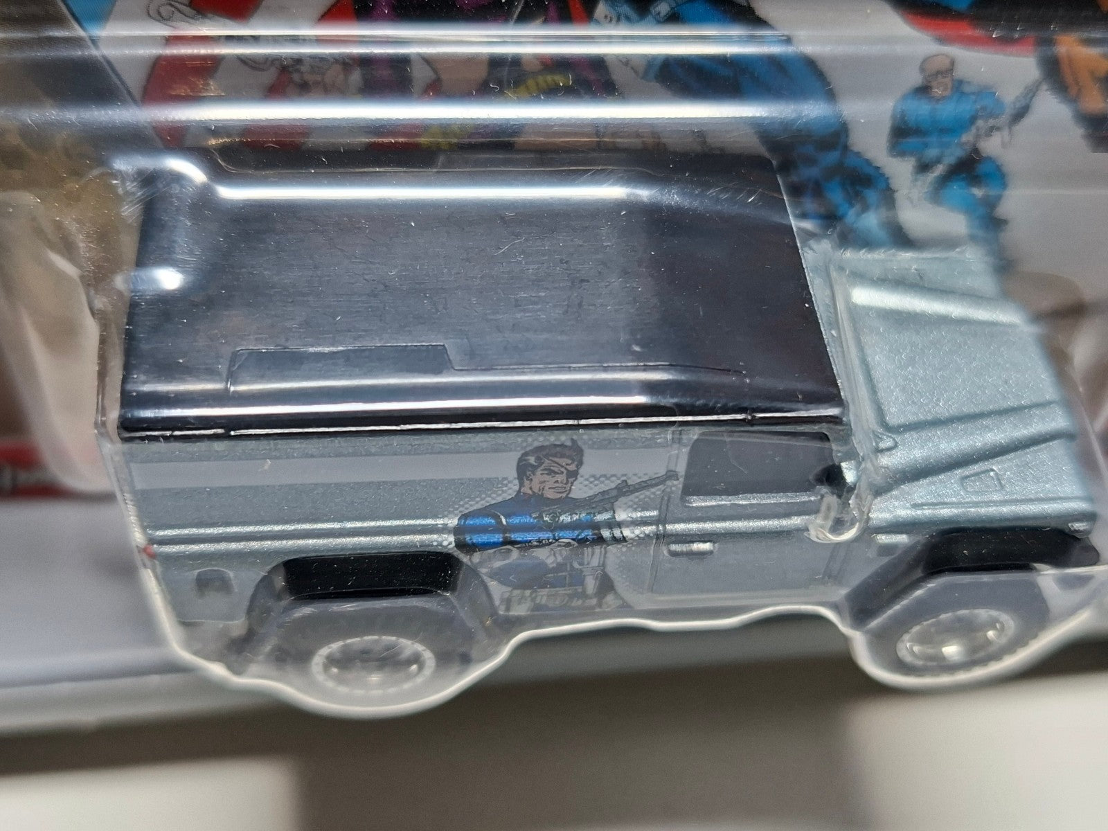 Hot Wheels Marvel Land rover defender 110 hard top Doctor Strange  (NG30)