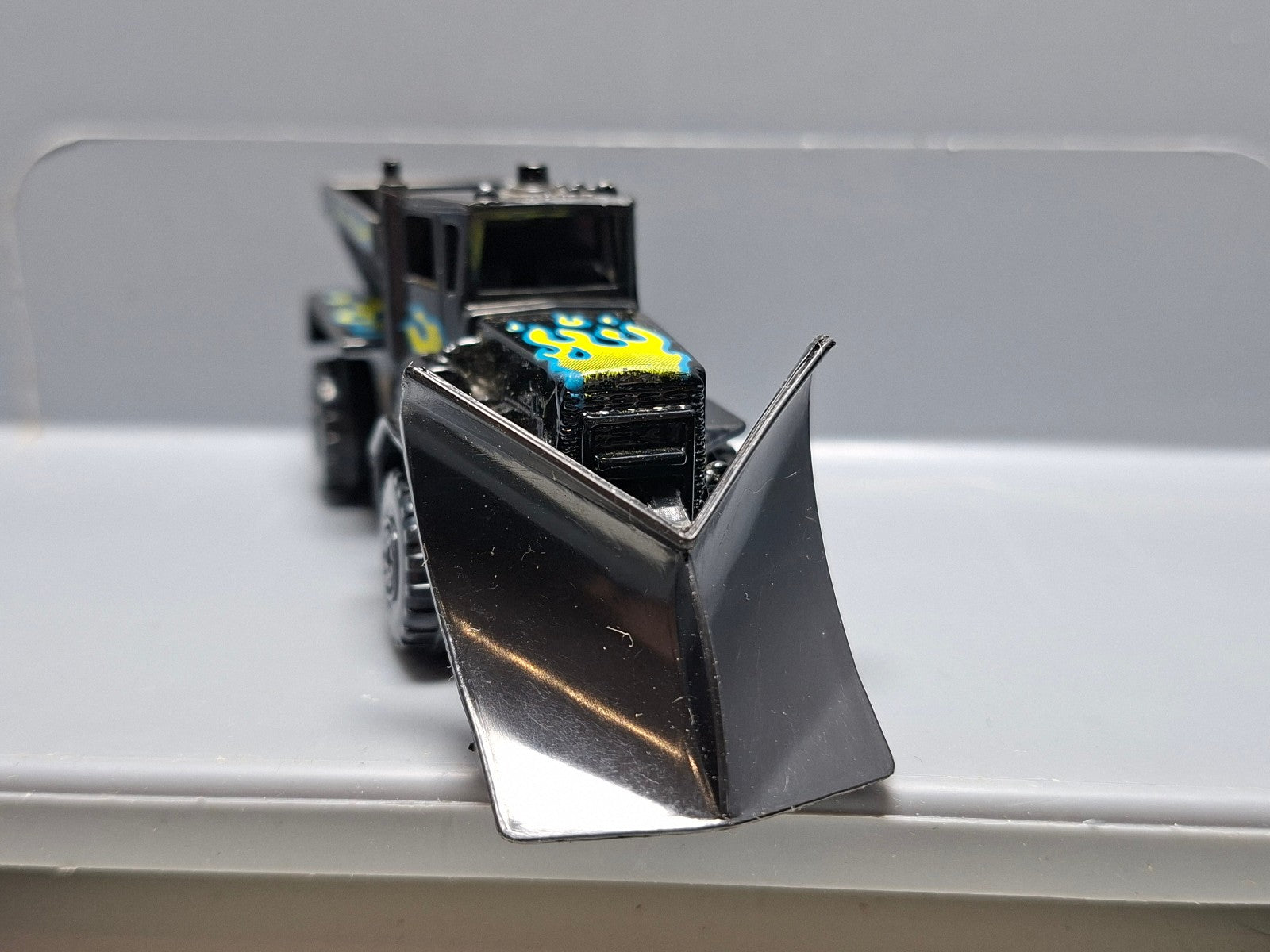 Hot Wheels Oshkosh snowplow version jantes chromes noires 1996-387  (CP04)