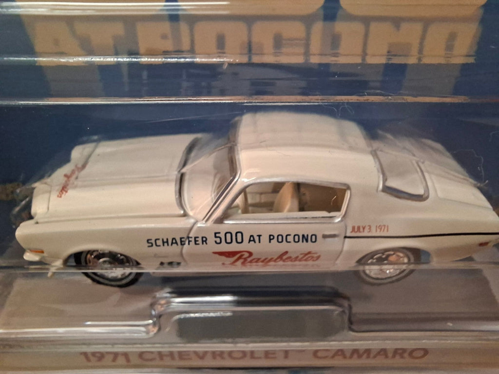 Greenlight Exclusive Hobby 1971 Schaefer 500 1971 Chevrolet Camaro (NG21)