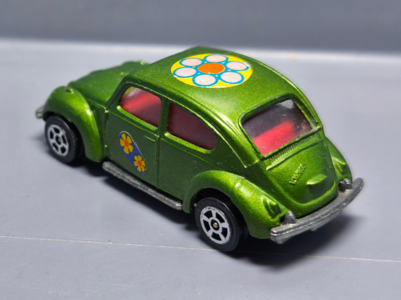 Corgi juniors Wizzwheels  Volkswagen 1300 version verte foncée   (A05)