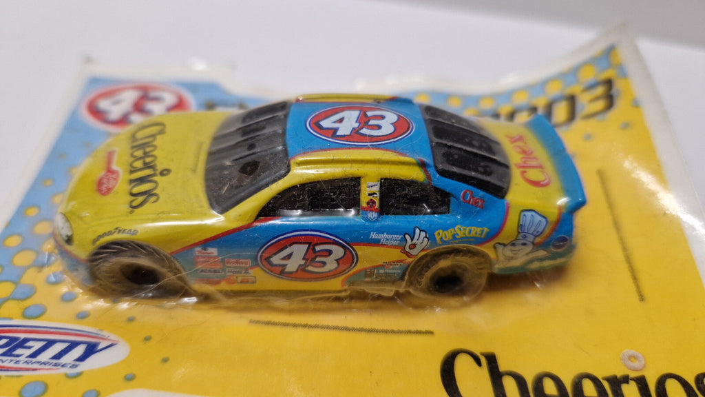 2003 promo cheerios  Dodge charger petty team   (NP31)