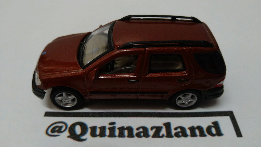 Hongwell 1/72  Mercedes benz M Class (A18)