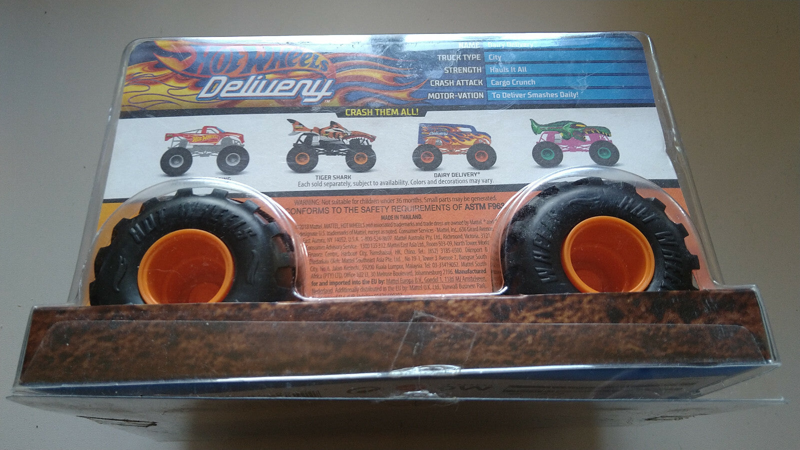 Hot Wheels Monster jam 1/24 Dairy delivery (ET)