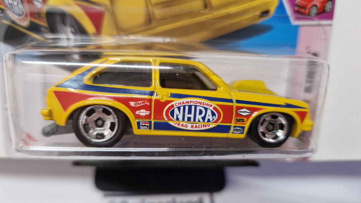 Hot Wheels '76 Chevy chevette   2025-102 (NP23)