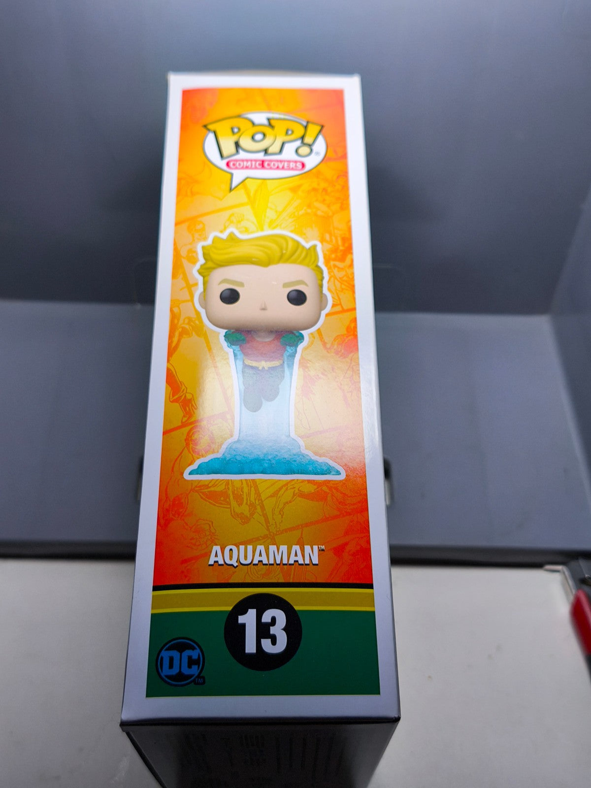 Funko Pop! DC  Comic Cover N° 13 Aquaman (cart)
