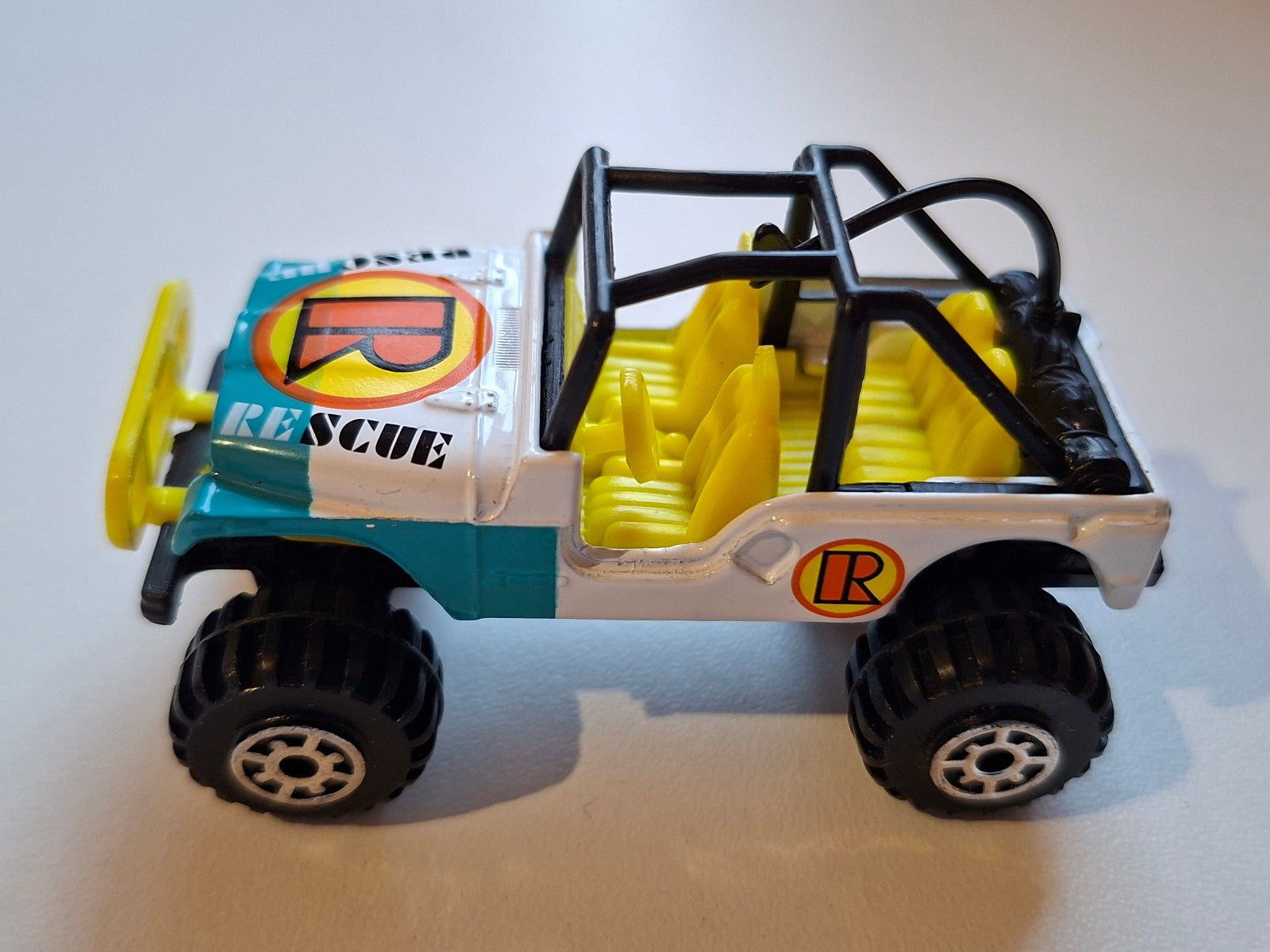 Hot Wheels Auto City Rescue Patrol  (A07)