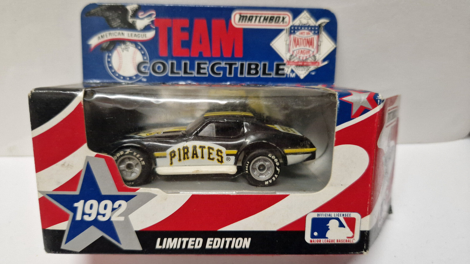 Matchbox 1992 white rose collectibles MLB chevrolet corvette  pirates (CP15)