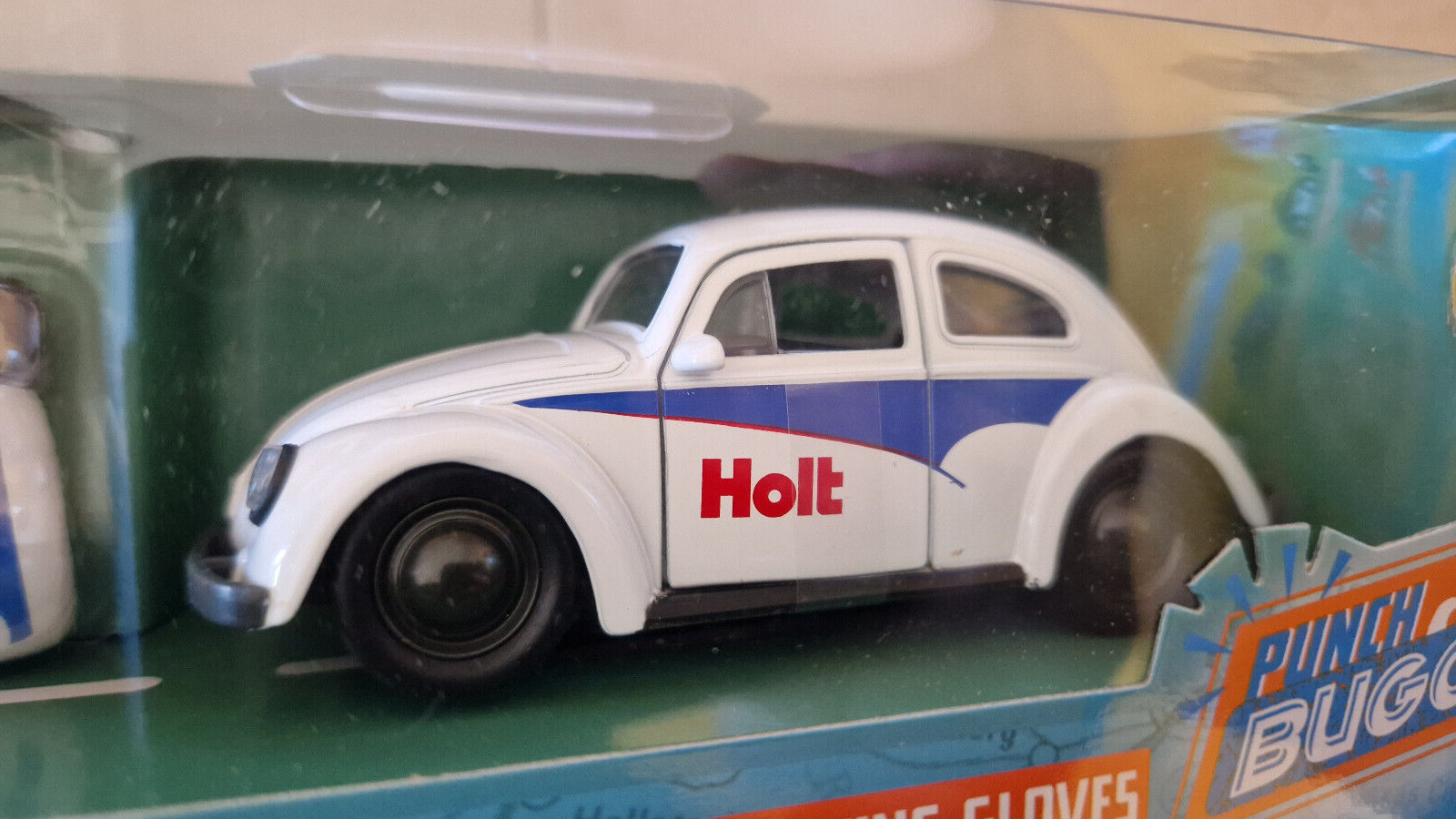 Jada Toys 1/32 Punch Buggy '59 Volkswagen  Beetle W/Gloves White  (ET)