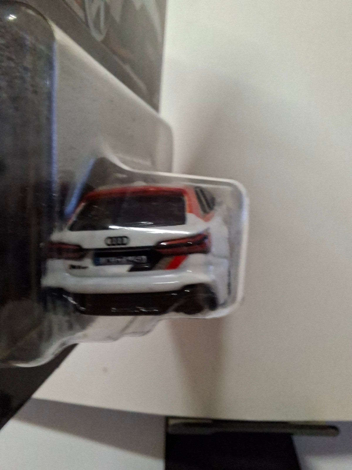 Hot Wheels  Fast Wagons Audi RS6 Avant  (NG65)