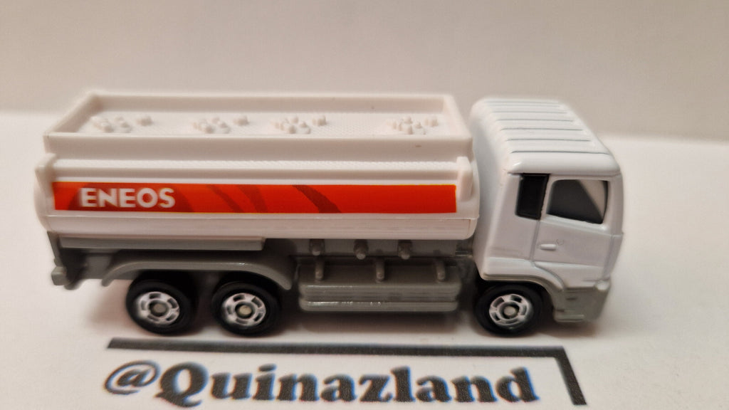 Tomica 2016 regular Nissan UD trucks Quon Eneos Tank lorry (CP08)