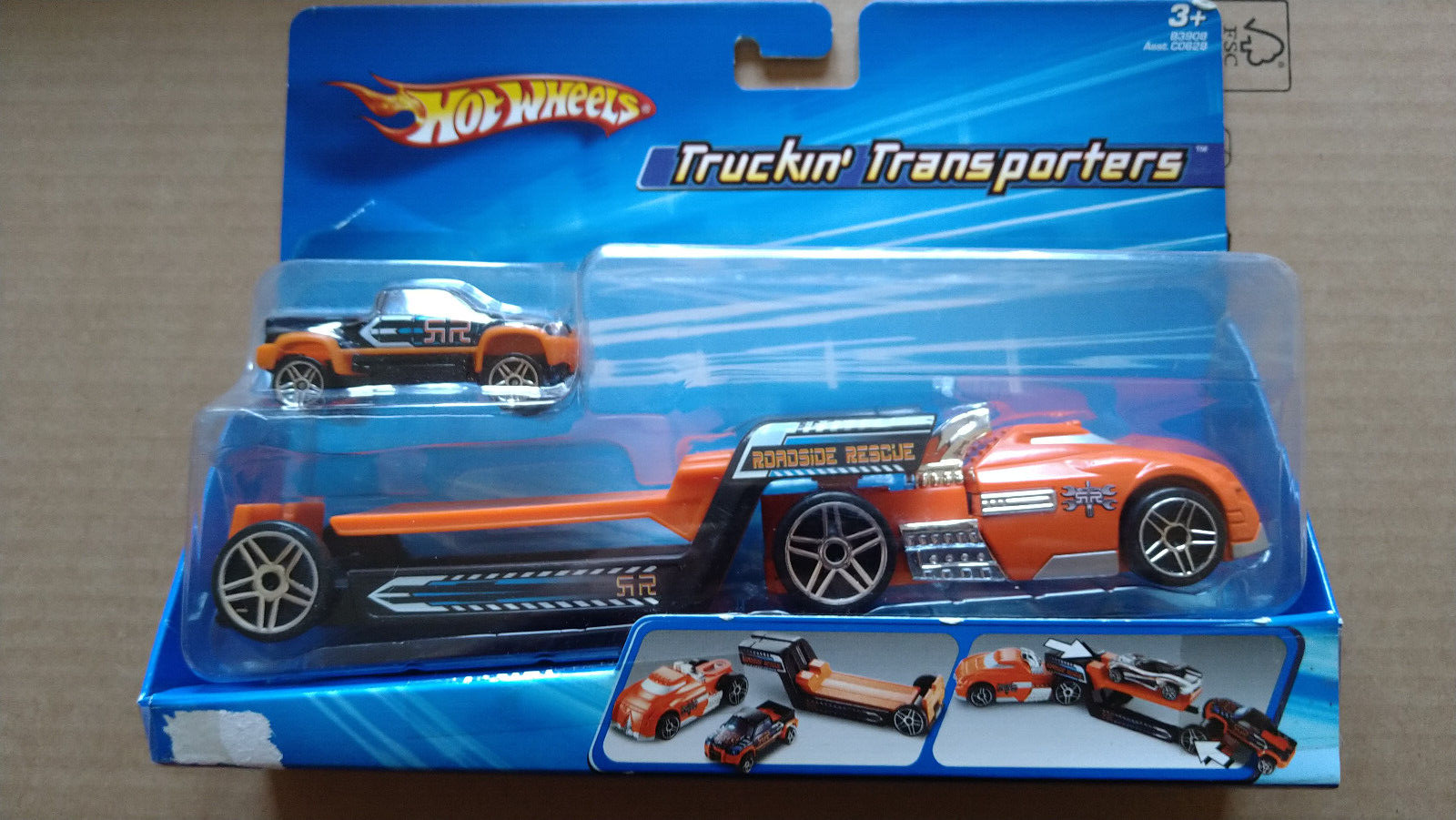 Hot Wheels 2004 truckin transporters Mega duty (C7)