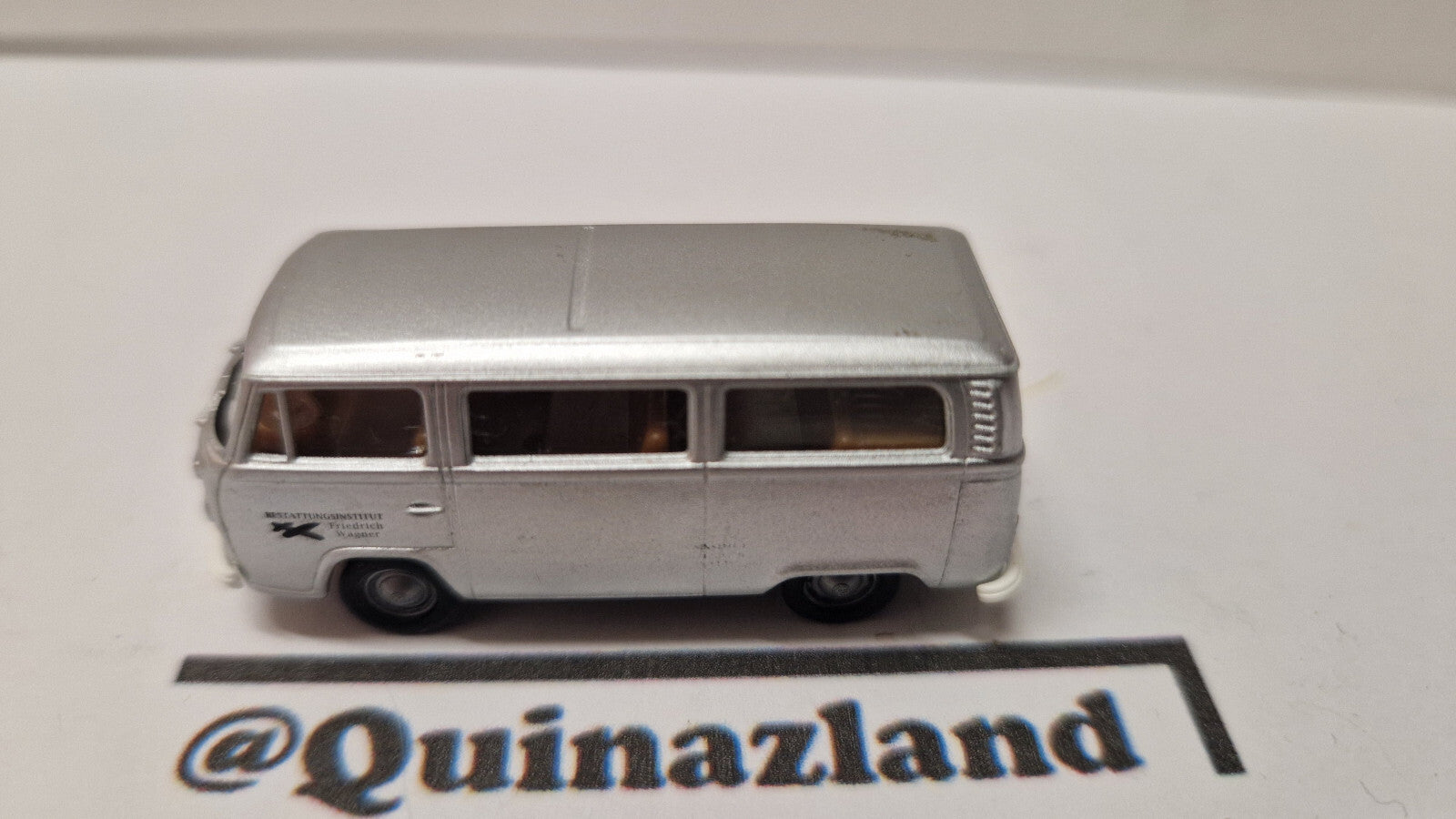Brekina 1/87 Volkswagen T2 pompe funèbre friedrich wagner  (A05)
