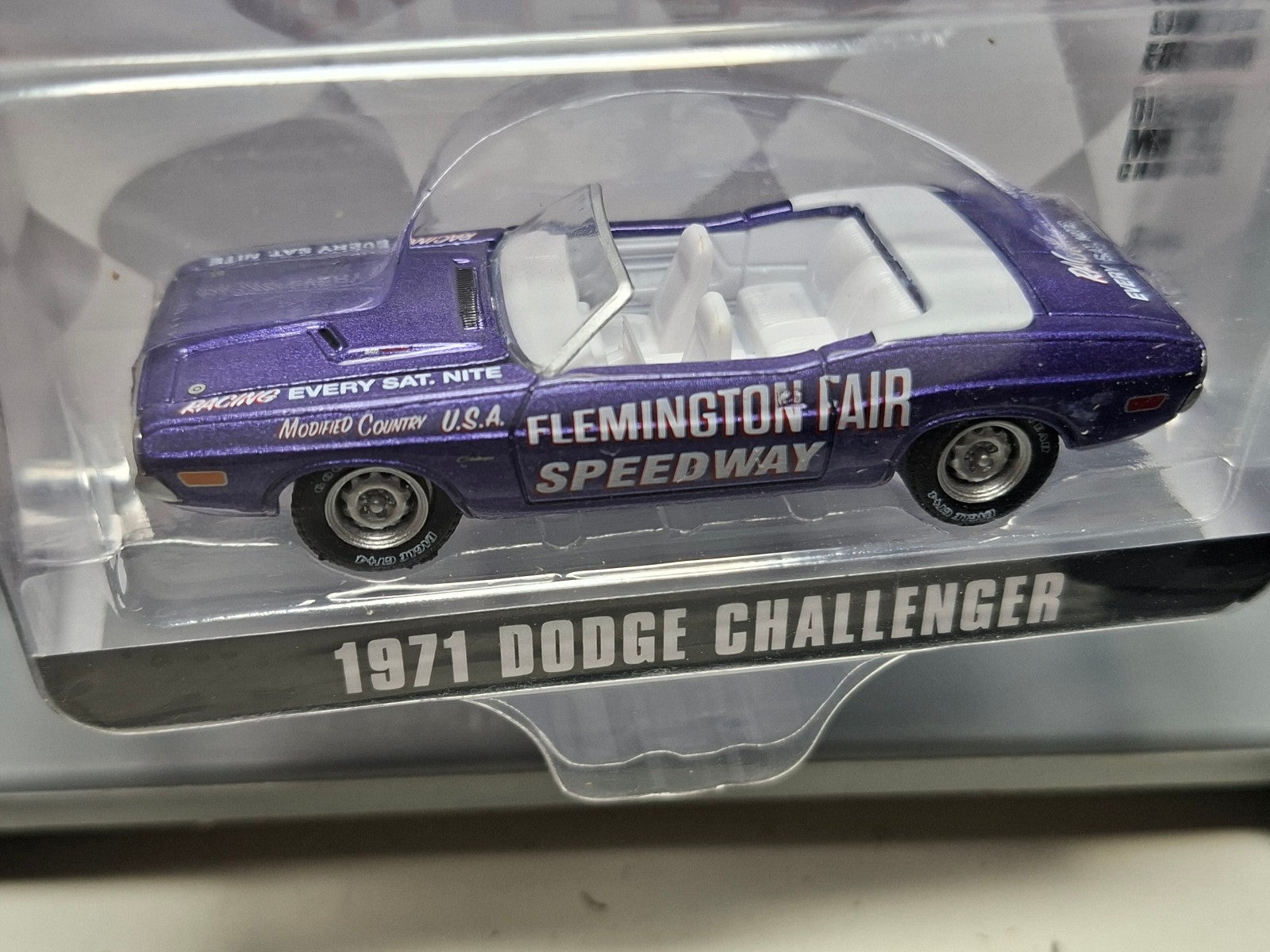 Greenlight Exclusive Flemington Fair Speedway 1971 Dodge Challenger (NG02)
