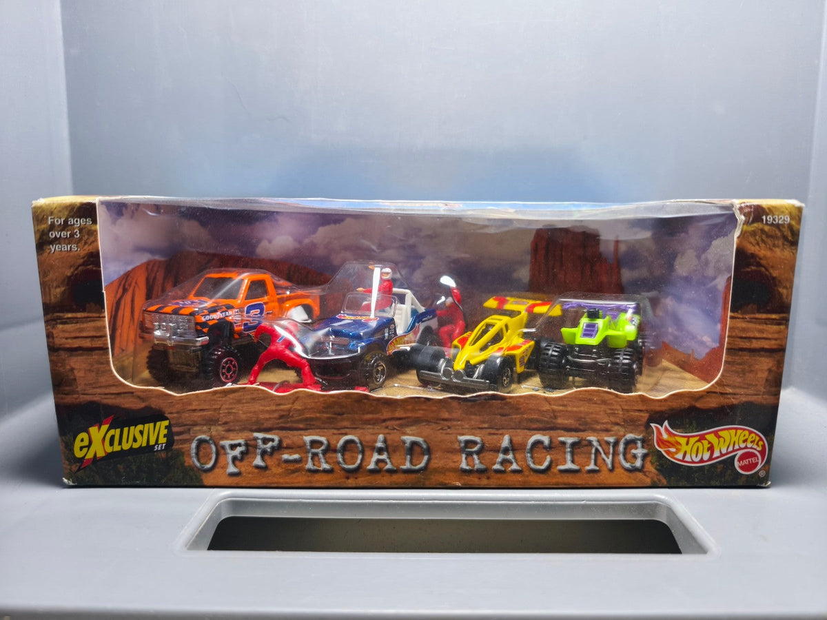 Hot Wheels 1998 off road racing exclusive kmart  (CT02)