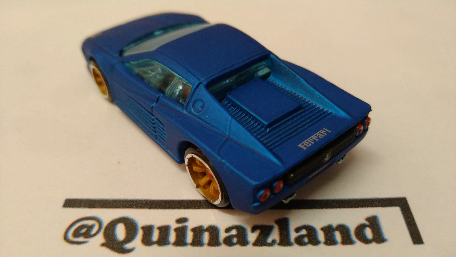 Hot Wheels Ferrari F512M 2008 Ferrari racer  (A35)