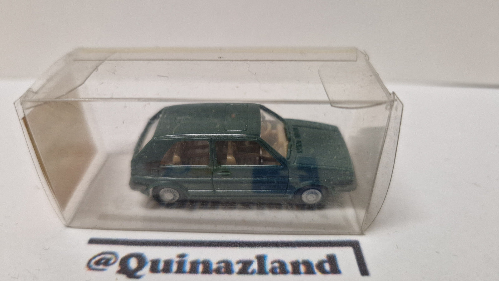 Wiking 1/87 Volkswagen golf 2 verte  (A34)
